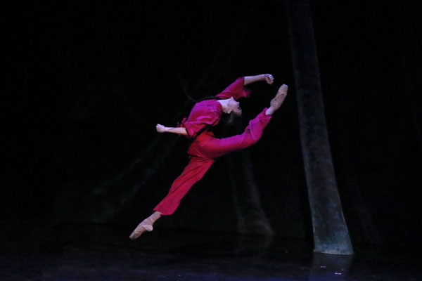 再现红色经典——中央芭蕾舞剧团芭蕾舞剧《红色娘子军》将登哈尔滨大剧院