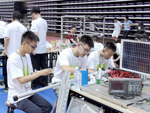 第十二届“三菱电机杯”全国大学生电气与自动化大赛在哈尔滨理工大学举行